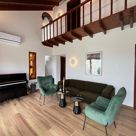 Chania Living Stories Villa With Piano Dış mekan fotoğraf